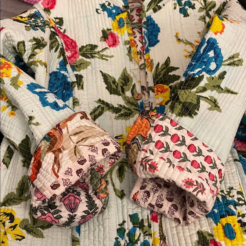 Pretty, Free People reversible cotton floral jacket. - Picture 10 of 16